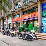 Eco Green Saigon Apt - Amazing View - Free Pool & Gym