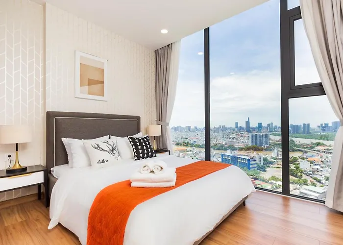 Eco Green Saigon Apt - Amazing View - Free Pool & Gym
