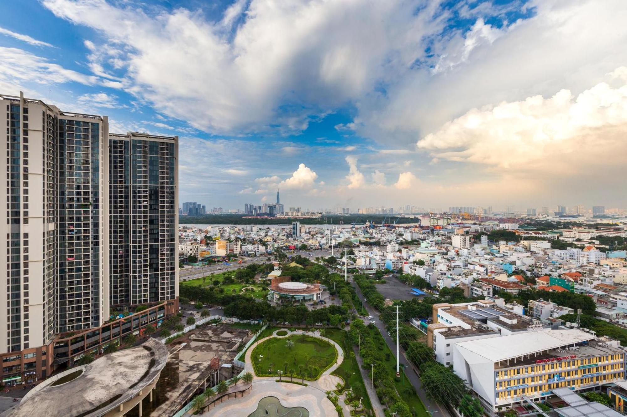 Eco Saigon - Amazing View - Free Pool & Gym